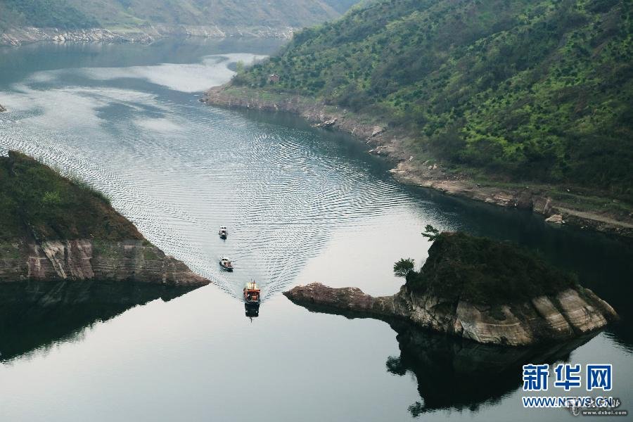 三峡“巨龟出水”景观独特